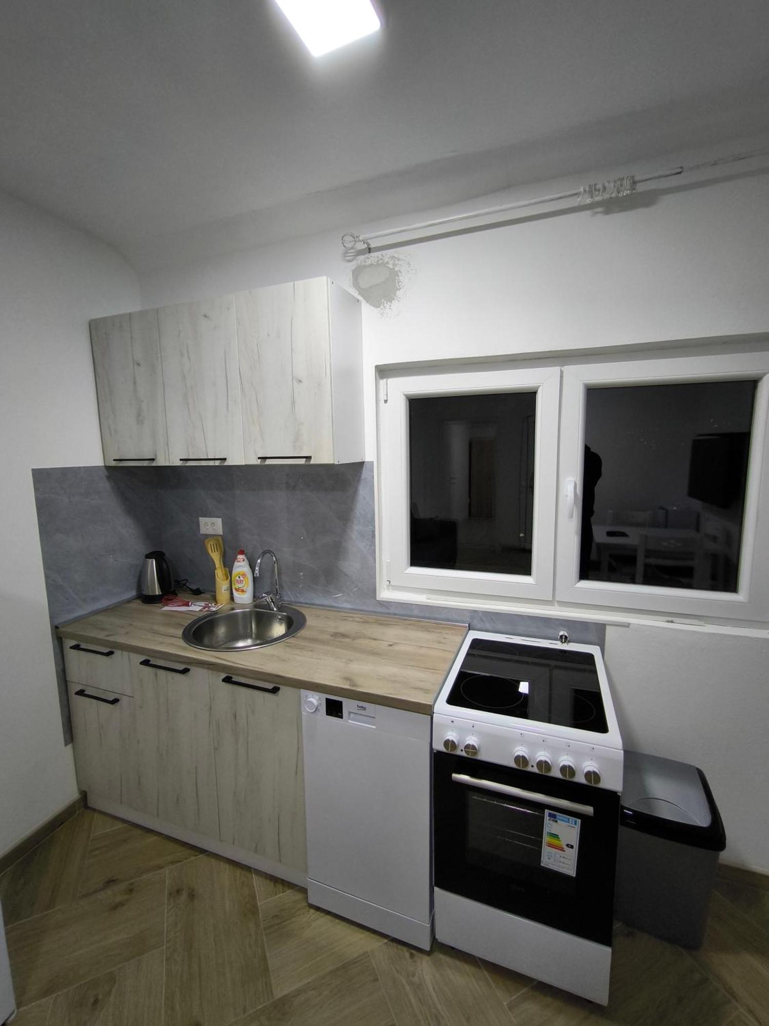 Hidden Villa Apartments Kotor Exterior photo